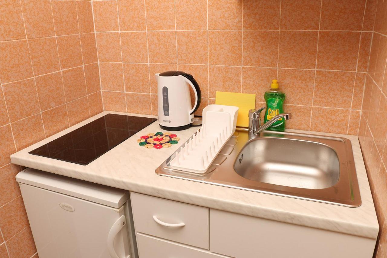 Apartment For One Person Kukljica Extérieur photo